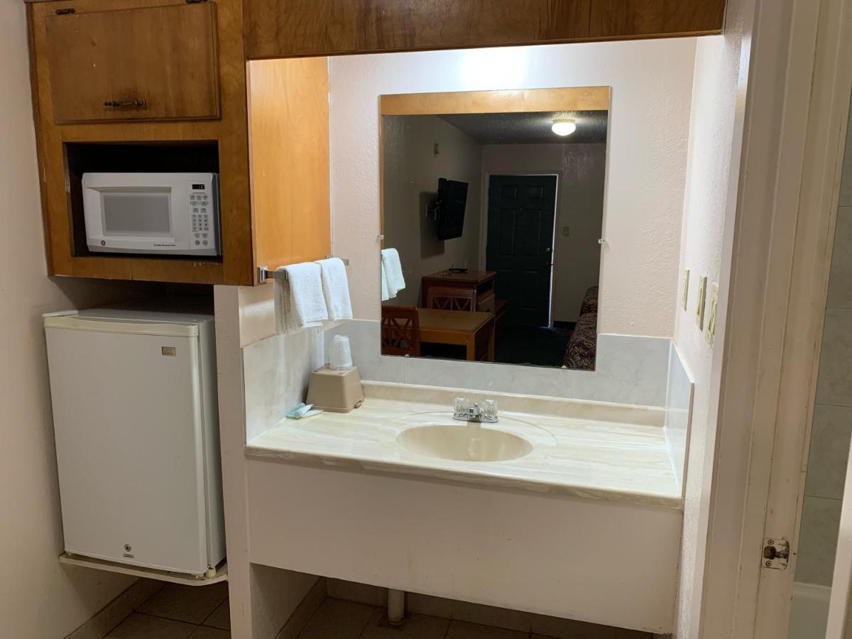Regency Inn Jewett 外观 照片