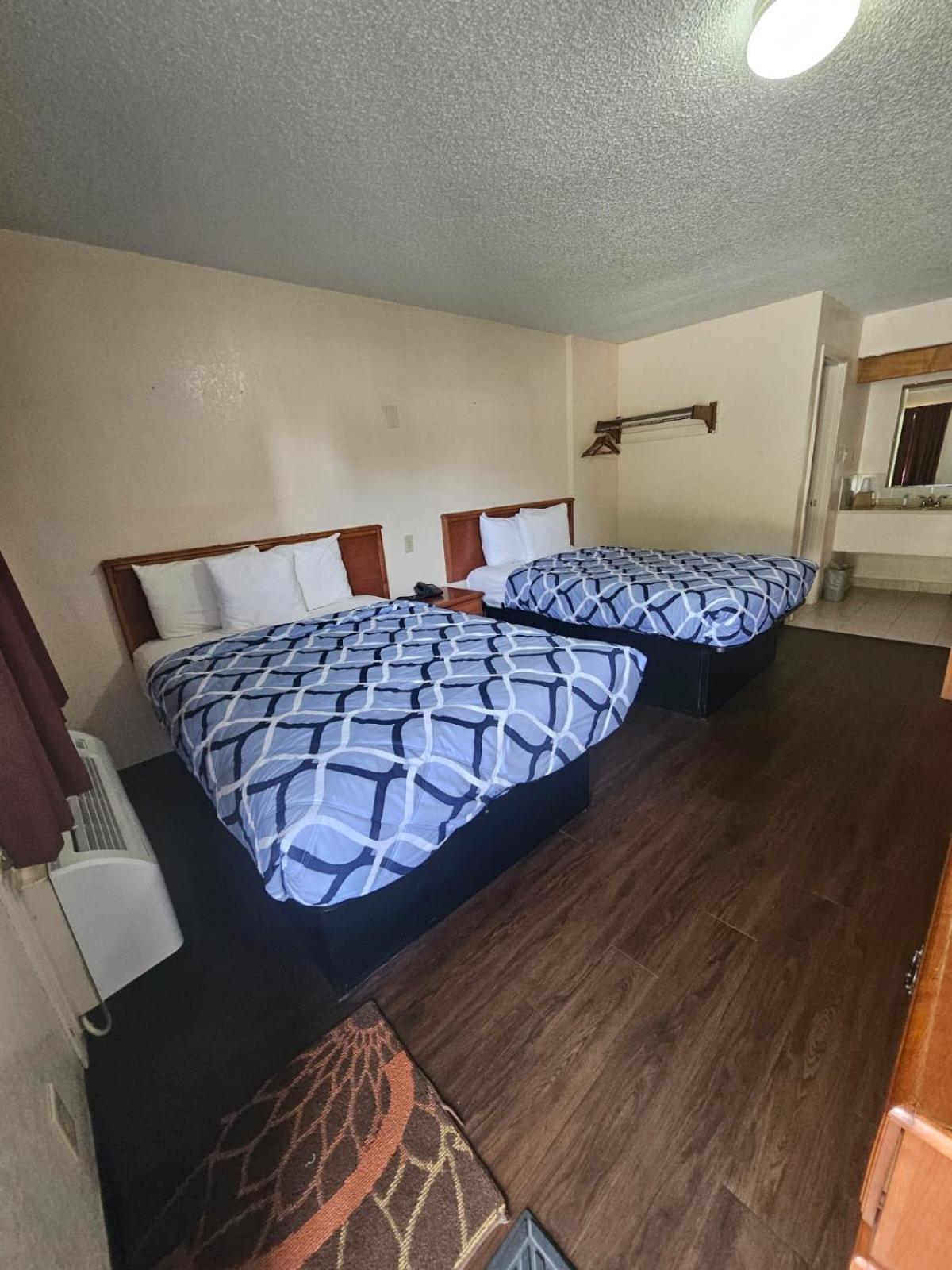 Regency Inn Jewett 外观 照片